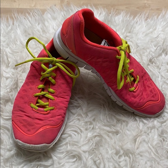 NIKE - Pink Free TR Fit - Picture 1 of 5